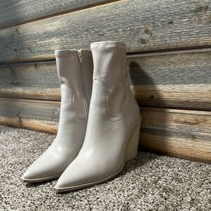 Off white Steven madden boots